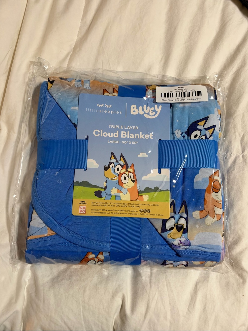 Little Sleepies Bluey Triple-Layer Cloud Blanket - Blue and Tan